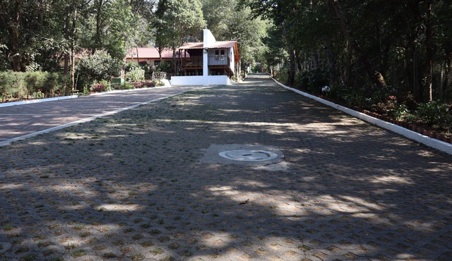 Hotel Senderos de Alux