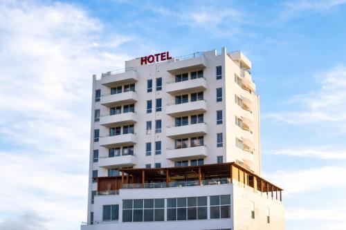 Hotel Sierra Real