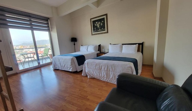 HOTEL TRUEBA