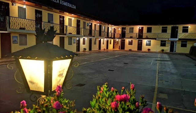 Hotel y Restaurante Villa Esmeralda