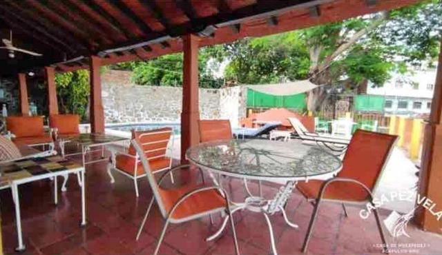 House 7 Rooms with 2 pools 100% private!