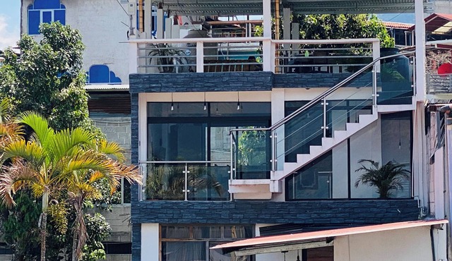 House lake view , with parking