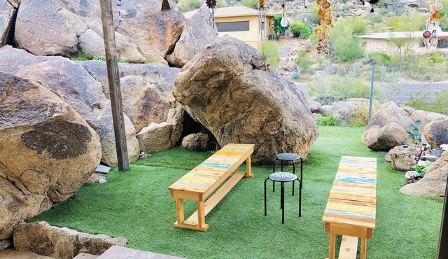 House on the hill, a charming hilltop getaway
