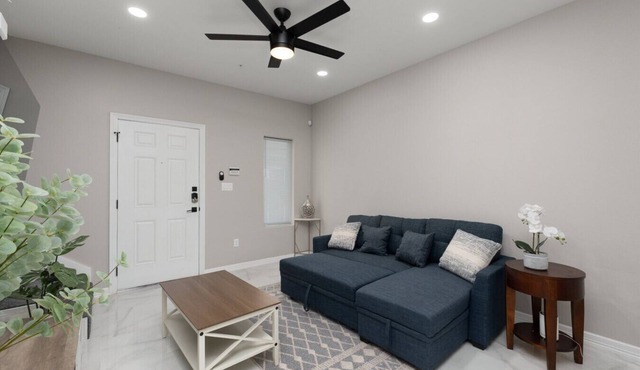Hummingbird Haven 11 with 2Bed 2.5Bath and Patio