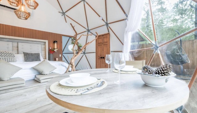 Incredible dome ideal for a romantic getaway