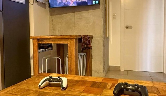 Incredibly Safe, Perfect Location, Central Studio