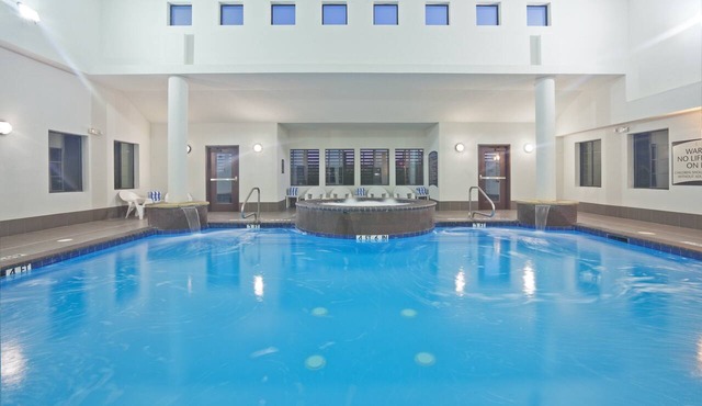 Indoor Pool + Wi-Fi | Fully Equipped King Suite