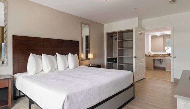 Inviting Retreat Perfect for Family Comfort & Convenience | Mall - 5.8 miles