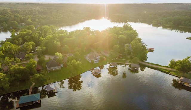 Isleview Retreat on Callendar Lake