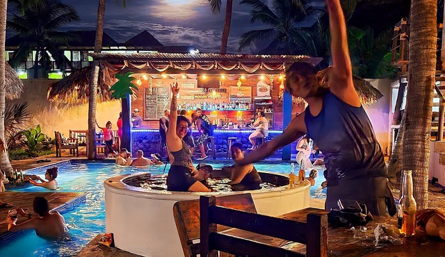 Johnny's Place Hotel
