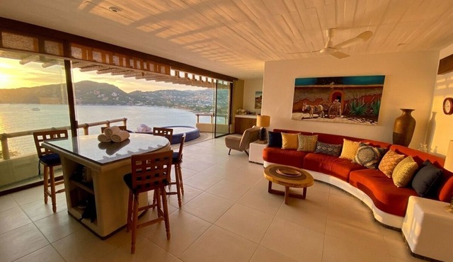 KauKan B7 Luxury Condo with Breathtaking View