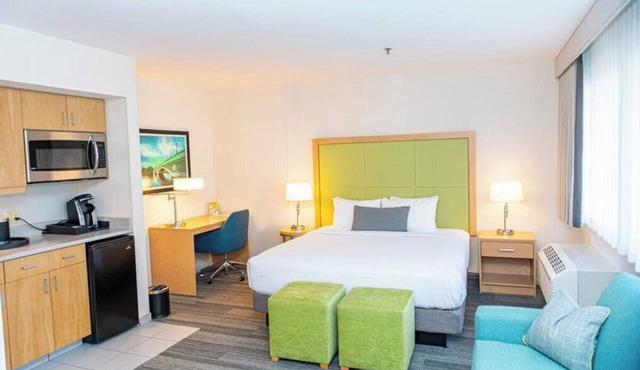King Kitchenette Studio Suite at The Inn At Longwood Medical, Kitchenette! in Boston