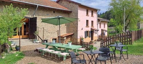 La Maison Rose Bertignat in Bertignat