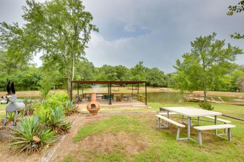Lake Fork Studio Cabin w/Dock + Boat Ramp!