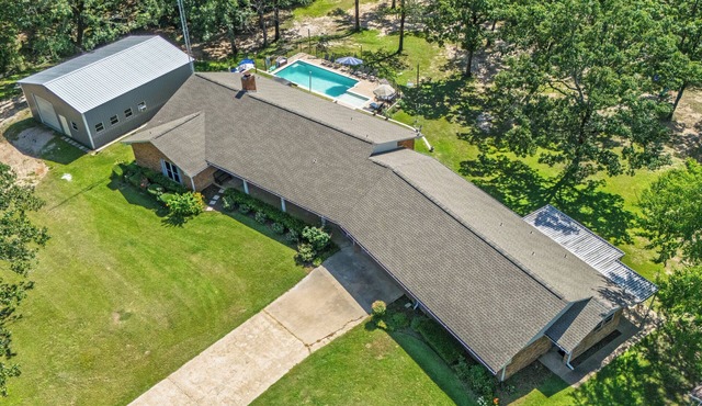 Lake Fork Waterfront Guest House W/Pool and Dock