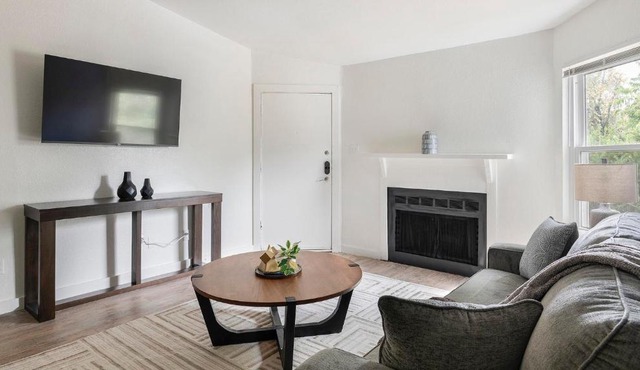Landing Apartments - Eagle Creek Landing