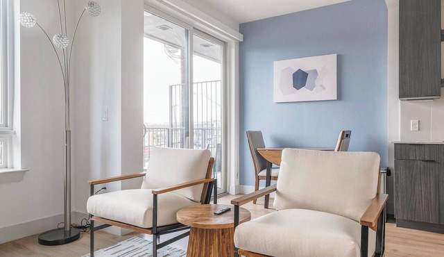 Landing | Beautiful 1BD, Rooftop Lounge, Game Room