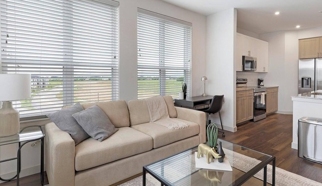 Landing | Beautiful 1BD, Pool, Clubhouse