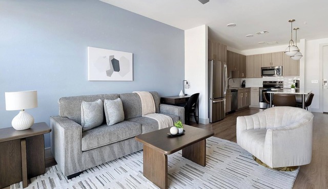 Landing | Chic 1BD, Gym, Pool