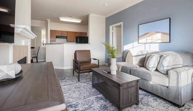 Landing | Modern 2BD, Clubhouse, Courtyard