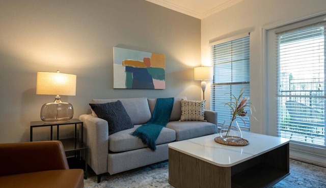 Landing | Spectacular 1BD, Gym, Pool