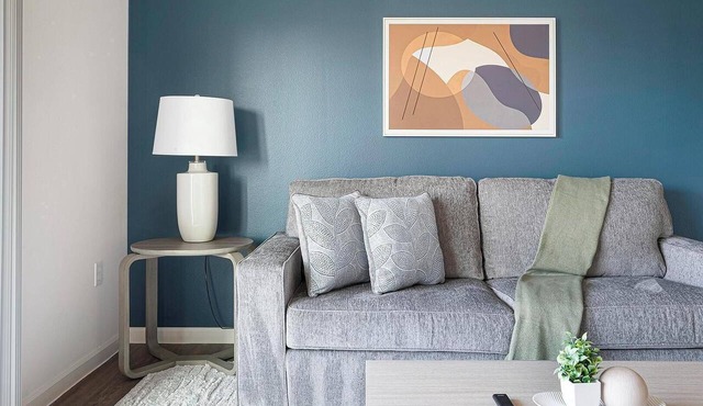 Landing | Spectacular 2BD, Yoga Studio, Pool