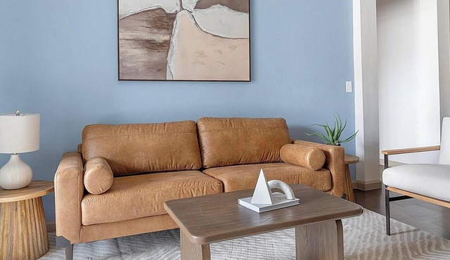 Landing | Stunning 2BD, Gym, Yoga Studio