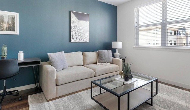 Landing | Stylish 1BD, Clubhouse, Pool
