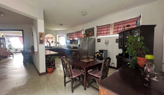 Large House With View To Lake Atitlan