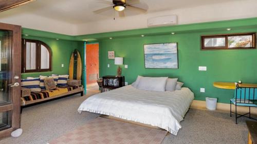 Las Olas Litibú Oceanfront Suite
