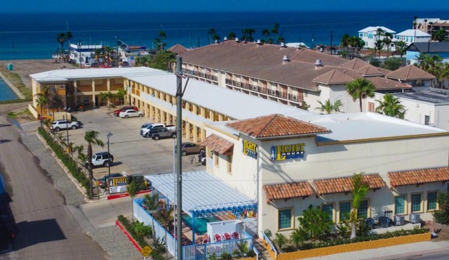 Lighthouse Inn