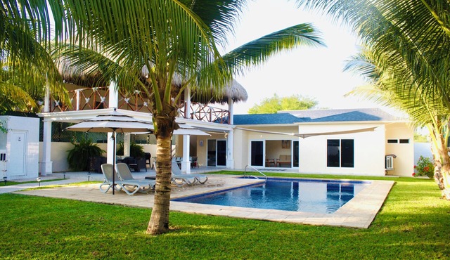 Linda Casa de Playa Familiar Monterrico