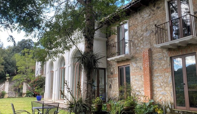 Luxury Getaway in the Heart of the Valley