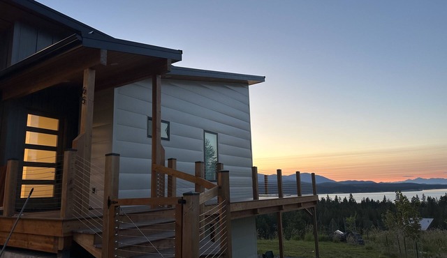 Luxury modern villa near Marina on Lake Koocanusa in Rexford
