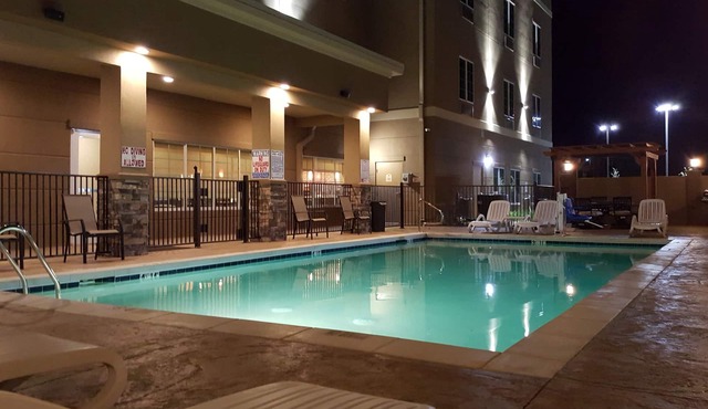 MainStay Suites Midland