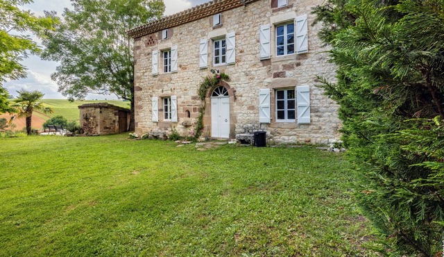 Maison avec vue exceptionnelle - Calme - Jardin in Itzac
