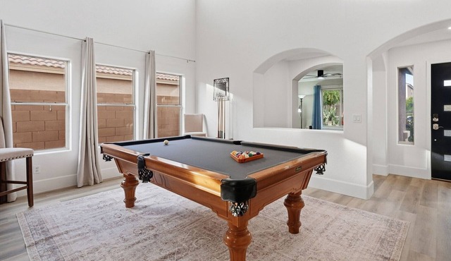 Marvelous 4-bedroom cottage with billiard room in Casa Grande