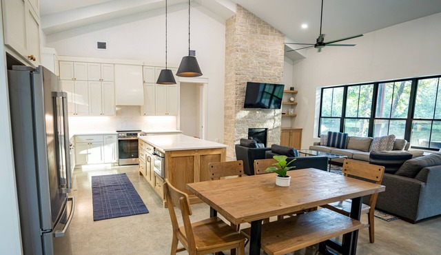 Midnight Oaks Retreat features privacy, and abundant space for r&r
