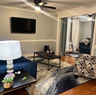 Midterm Spacious Home at Buckroe Beach in Hampton