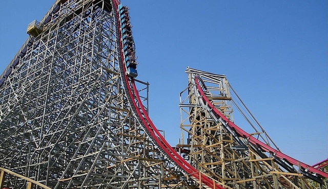 Minutes Away From Six Flags Over Texas! Kitchen, Parking, Pets Allowed