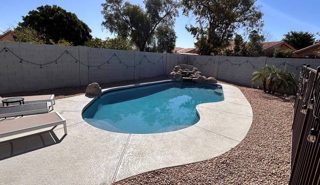 Modern 4BR Escape w Private Pool, 3 mi to state farm stadium, dining & shopping!