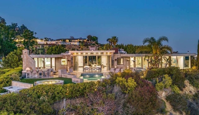 Modern Muse in Beverly Hills