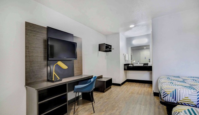 Motel 6 Denton, TX - UNT