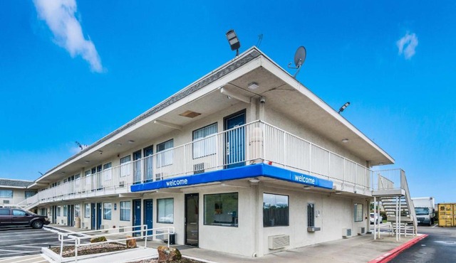 Motel 6-Irving, TX - Dallas