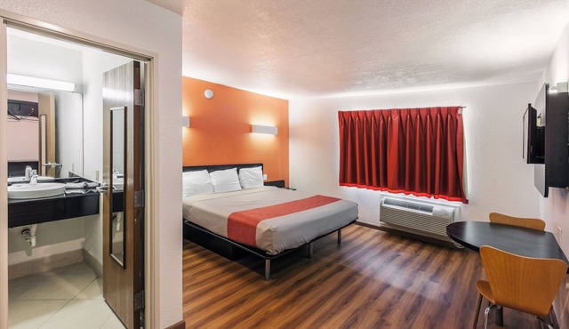 Motel 6 North Richland Hills, TX