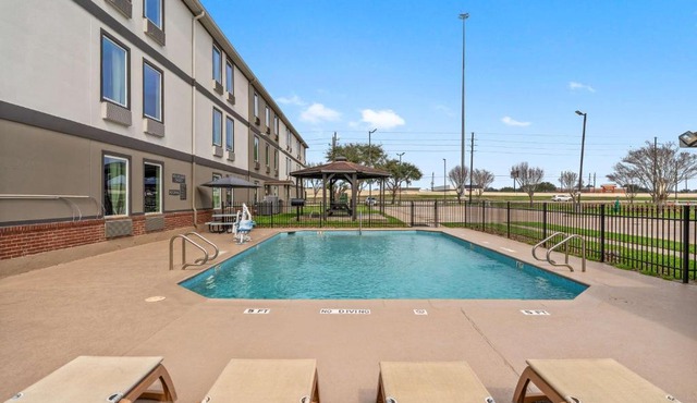 Motel 6-Rosenberg, TX