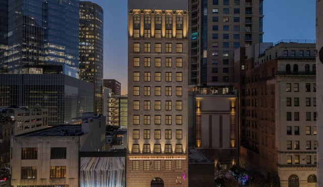 Moxy Houston Downtown