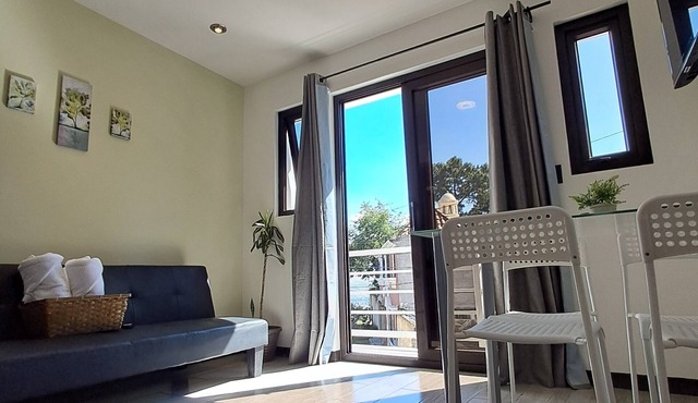 Near Central Park, comfortable, safe, and practical 🏡✨