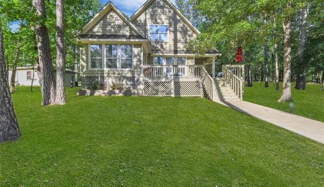 NEW! Wooded Lake Retreat (3-Bedroom Home) - Pets Allowed