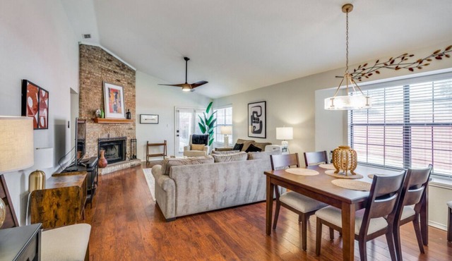 NEWLY REMODELED 3 BEDROOM HOME GREAT LOCATION